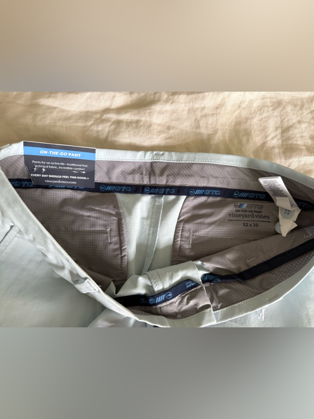 VINEYARD VINES On-The-Go Pant, NWT - Picture 3 of 6